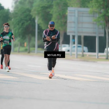 Runner Photo 6436290