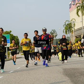Runner Photo 6436300