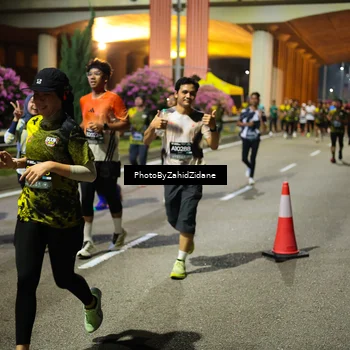 Runner Photo 6436336