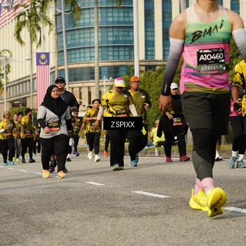 Runner Photo 6436347