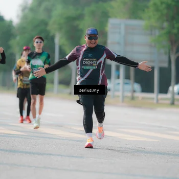 Runner Photo 6436352