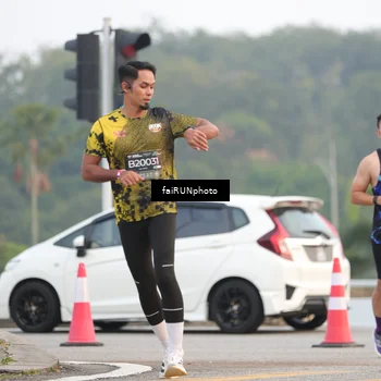 Runner Photo 6436355