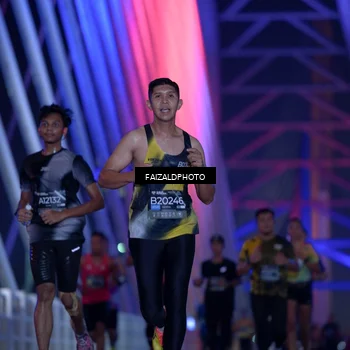 Runner Photo 6436378