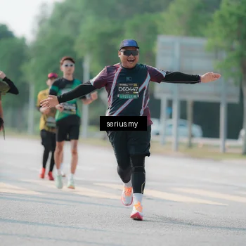 Runner Photo 6436383