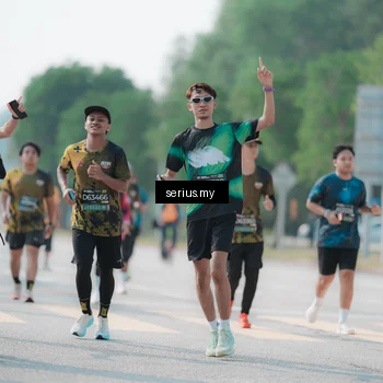 Runner Photo 6436408