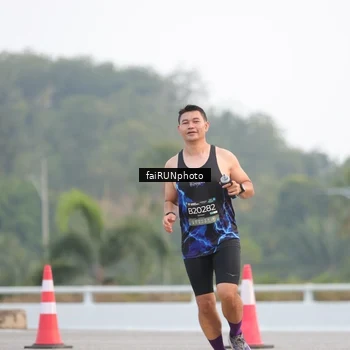 Runner Photo 6436425