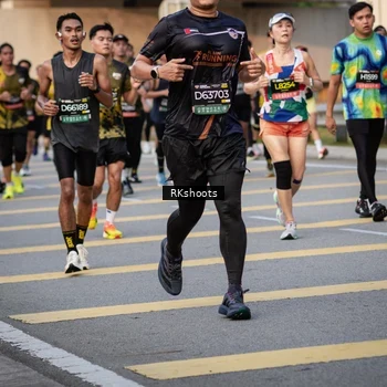 Runner Photo 6436444