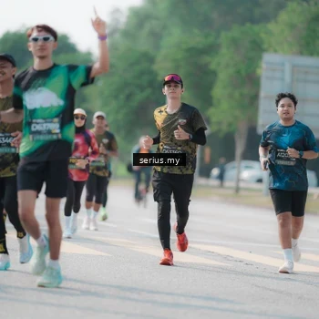 Runner Photo 6436446