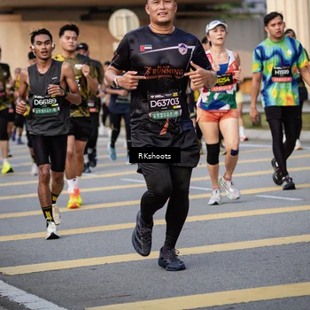 Runner Photo 6436451