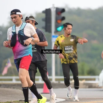 Runner Photo 6436469