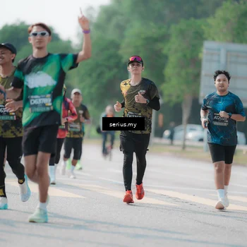 Runner Photo 6436483
