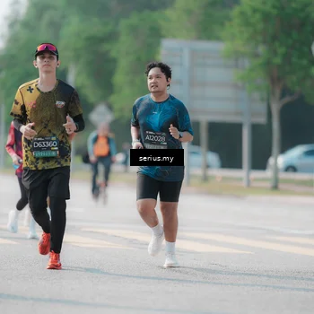 Runner Photo 6436484