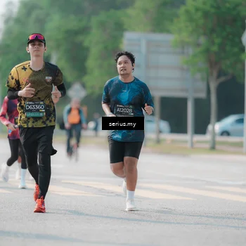 Runner Photo 6436486
