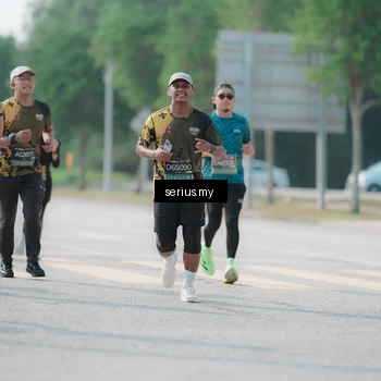 Runner Photo 6436573