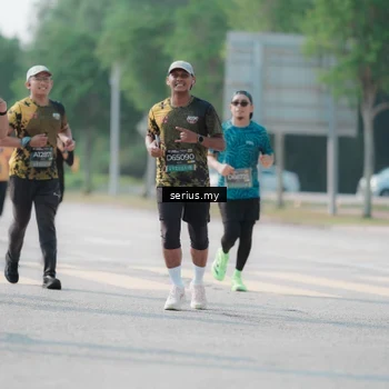 Runner Photo 6436581
