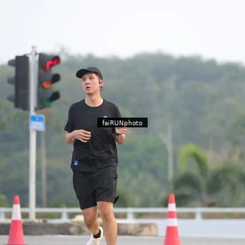 Runner Photo 6436621