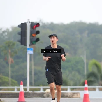 Runner Photo 6436623