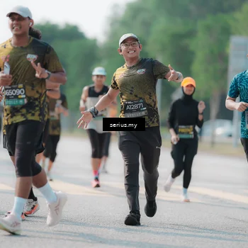Runner Photo 6436631