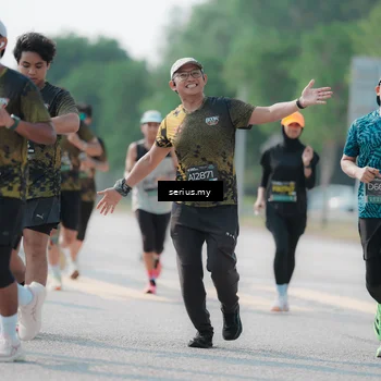 Runner Photo 6436645