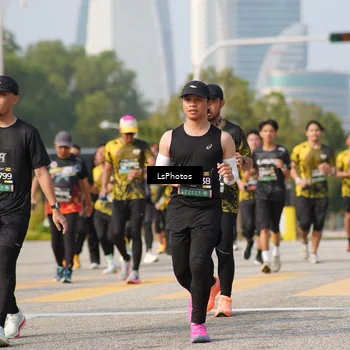 Runner Photo 6436646