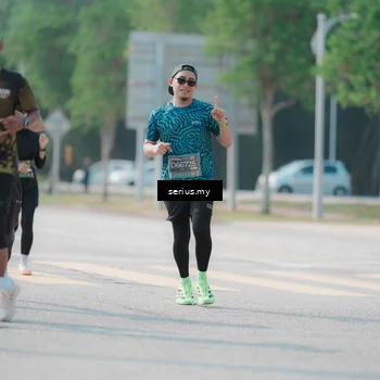 Runner Photo 6436647