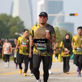 Runner Photo 6436655