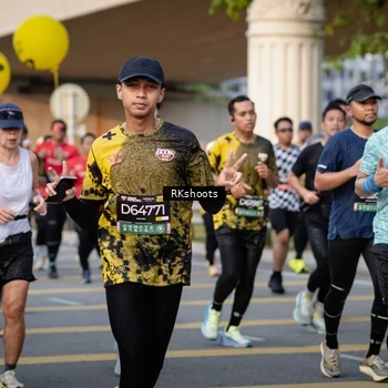 Runner Photo 6436667
