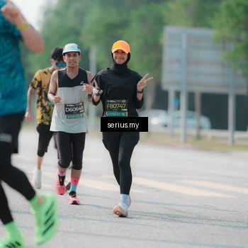 Runner Photo 6436680