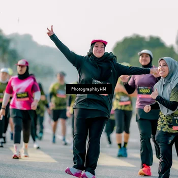 Runner Photo 6436681