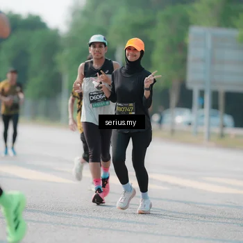 Runner Photo 6436698