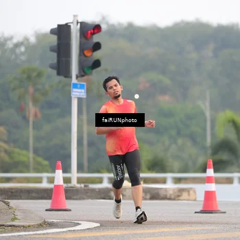 Runner Photo 6436718