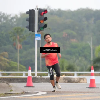 Runner Photo 6436719