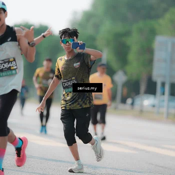 Runner Photo 6436754
