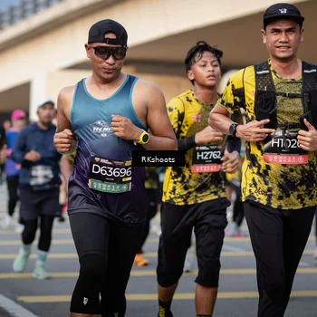 Runner Photo 6436758