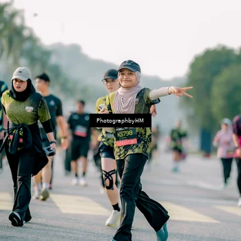 Runner Photo 6436760