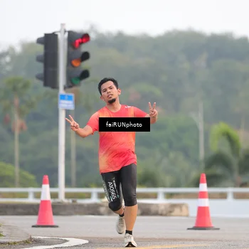 Runner Photo 6436764