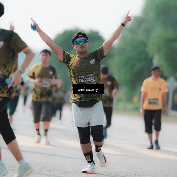 Runner Photo 6436771
