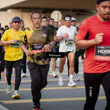 Runner Photo 6436777