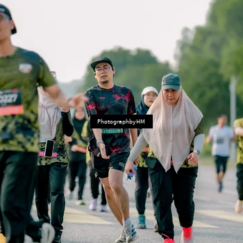 Runner Photo 6436790