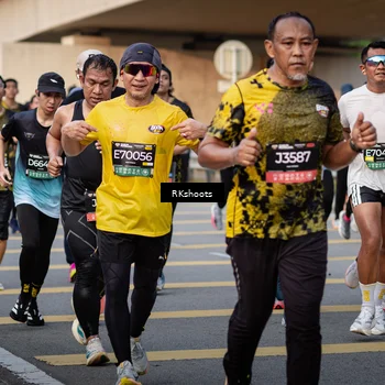 Runner Photo 6436796
