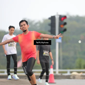 Runner Photo 6436799
