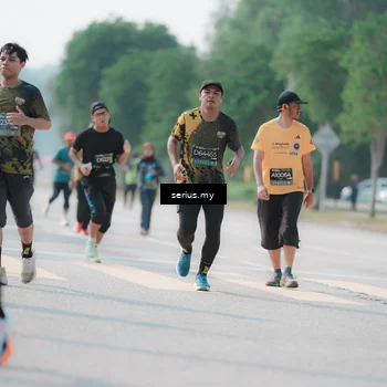 Runner Photo 6436818
