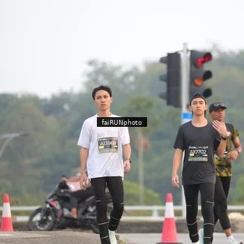 Runner Photo 6436843