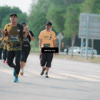 Runner Photo 6436847