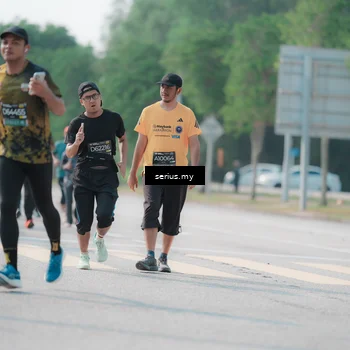 Runner Photo 6436862