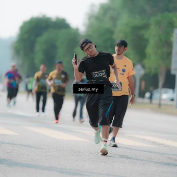 Runner Photo 6436882