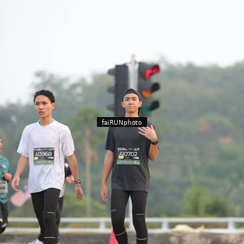 Runner Photo 6436886