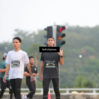 Runner Photo 6436887