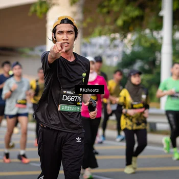 Runner Photo 6436890