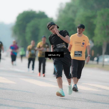 Runner Photo 6436897